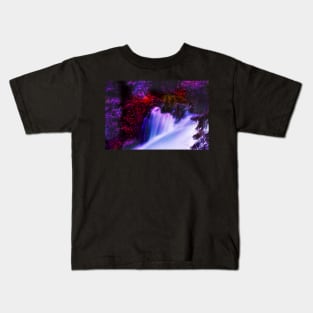 Nature with a Twist Waterfall Closeup Kids T-Shirt